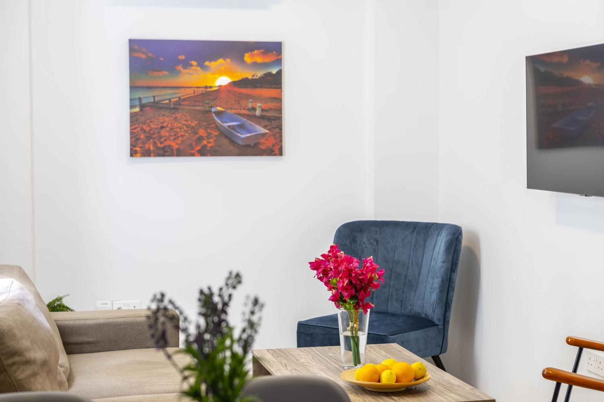 C-Premium Apts 100M From Beach And City Centre Ларнака Экстерьер фото