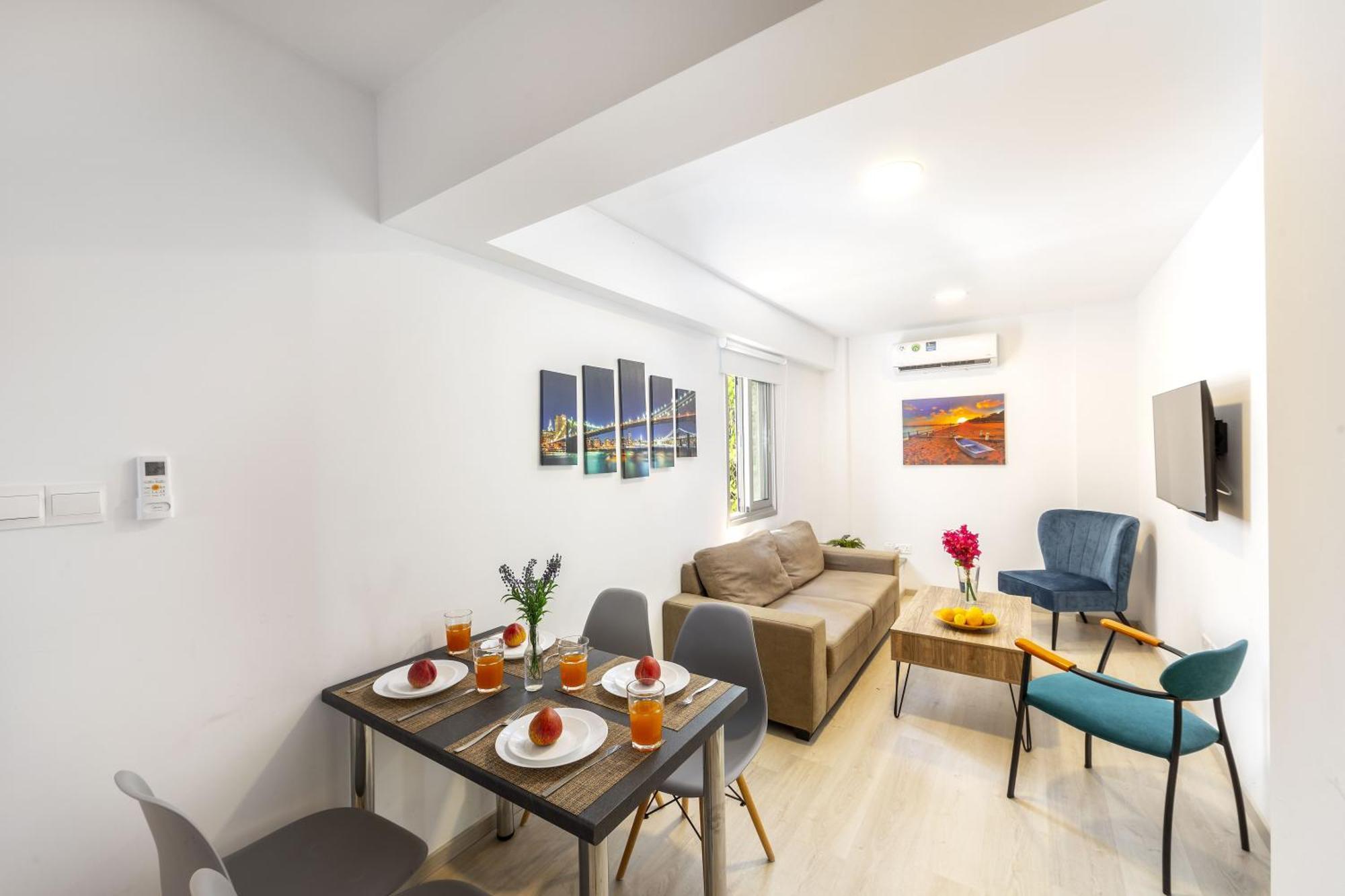 C-Premium Apts 100M From Beach And City Centre Ларнака Экстерьер фото