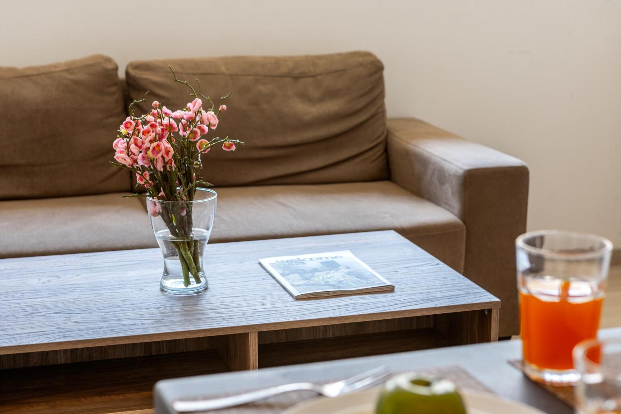C-Premium Apts 100M From Beach And City Centre Ларнака Экстерьер фото